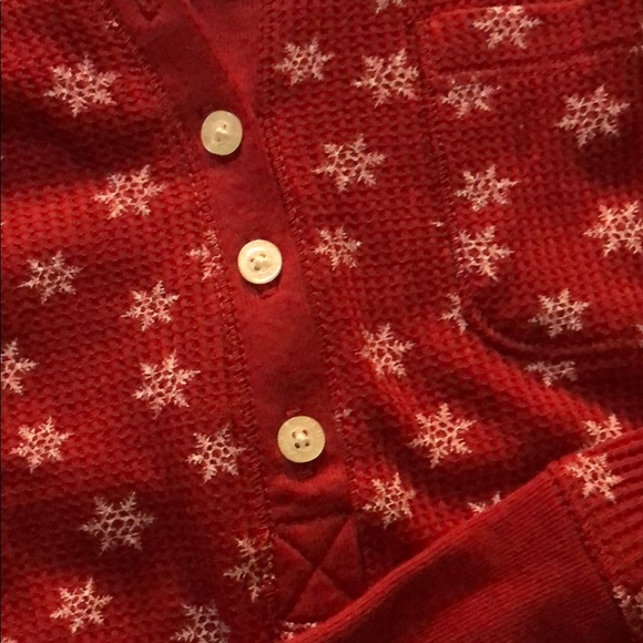 Snowflake Sleep Top - Picture 3 of 4